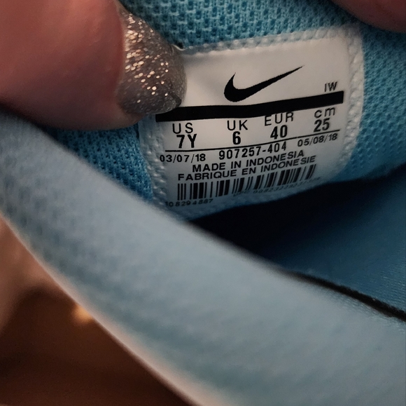 NIKE Star Runner Sneakers NIB - Picture 7 of 7